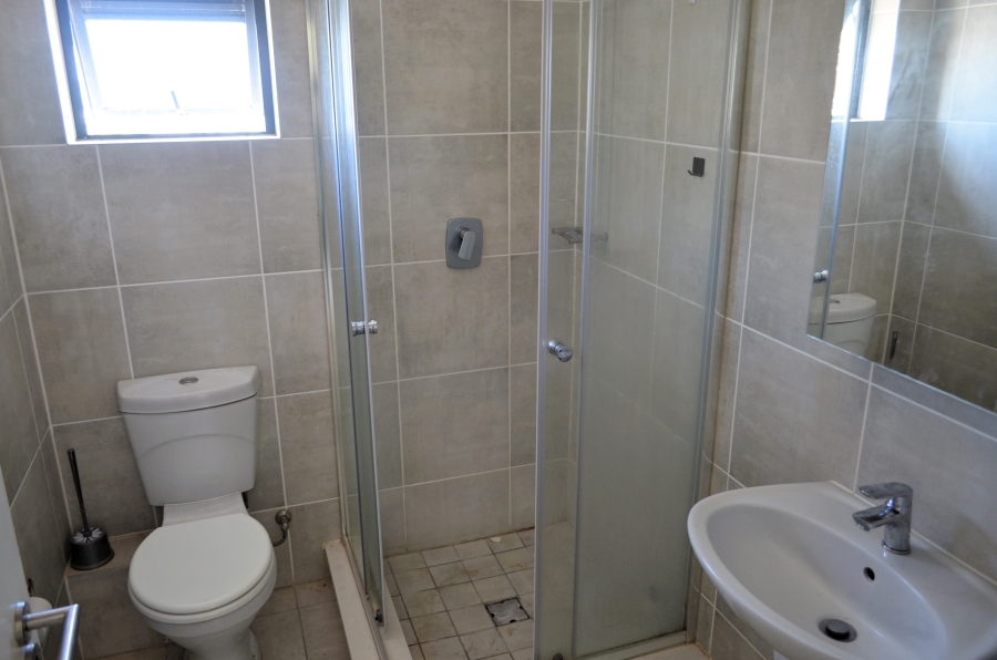 2 Bedroom Property for Sale in Anchorage Park Western Cape